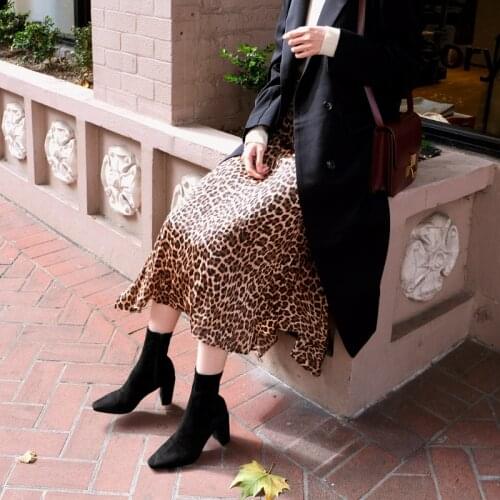 Women Ankle Booties Square Head Thick Heel Fashion Shoes Female Zip High Heels Shoes Ladies 2020 Autumn and Winter Size 33-42