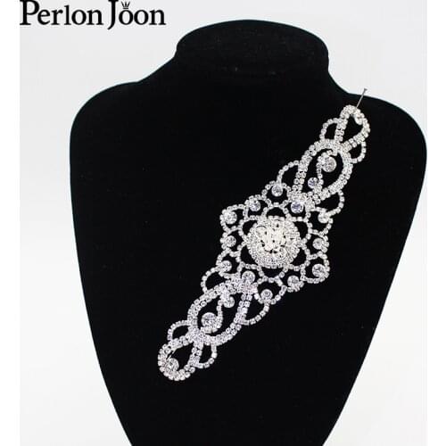 1PCS glitter 3D flower rhinestone applique crystal patch DIY sewn on the belt strap of the clothes for decoration YHZ039