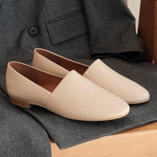 The Latest Spring and Summer Ladys Happy Shoes Round Head Flat Shoes Leather Shoes Leather Shoes 2021