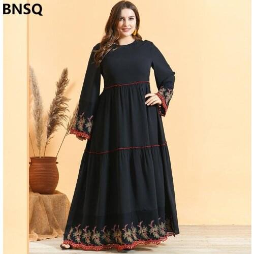 Ethnic Elegant Embroidery Pleated Dress Muslim Abaya Bohemia African Dashiki Vestidos Kimono Long Robe Ramadan Eid Arab Islamic