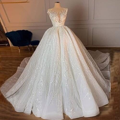 2020 Luxury Beaded Applique Lace Wedding Dresses Bridal Gown Sheer V-Neck Sleeveless Zipper Back Sweep Train Wedding Party Dress