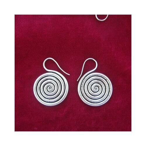 Guizhou handmade jewelry Miao jewelry handmade Miao silver personality earrings \ small vortex
