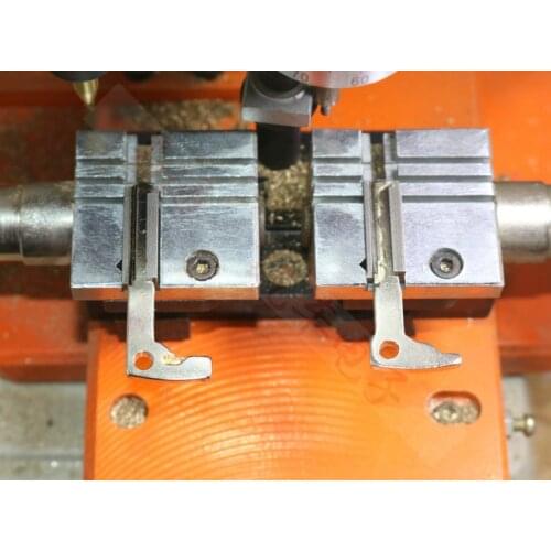 HU64 Keys Machine Clamps Fixture Parts For Benz Key Cutting Duplicating Copy Machine Clamps 2 pcs/lot