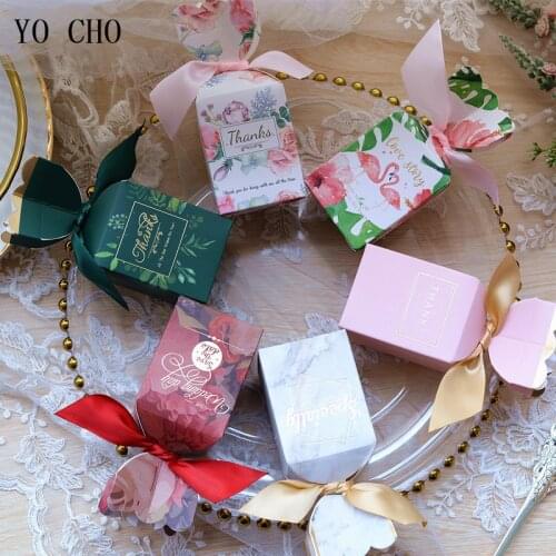 YO CHO 5pcs Medium Candy Box with Beautiful Rose Heads Wedding Favors Ribbon Gift Boxs Package Birthday Party Upscale Favor Bags