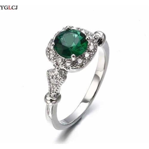 New Ladies Ring Elegant Green Crystal Ring Hollow Wedding Engagement WomanS Ring Jewelry