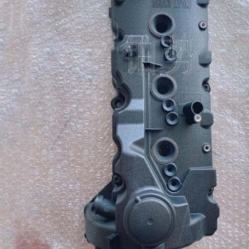 Car Cylinder head cover 2011-2018pub licT oua reg Aud iA4 all roa dquA 8A6 /Av ant Engine valve cover assembly Waste valve