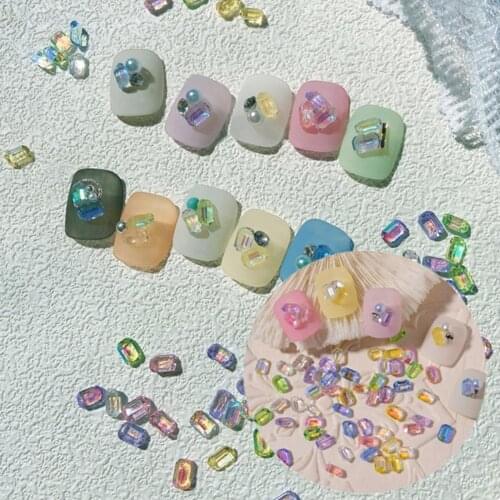 100Pcs/Set Nail Rhinestone Flat Back 3D Easily Stick Nail Art Rhinestone 3D Flat Back Ornament for Manicure Nail Accessories