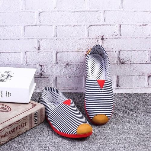 Womens Shoes Spring New Canvas Shoes Womens Shallow Mouth Casual Shoes Womens Breathable Flat Shoes Driving Shoes Women