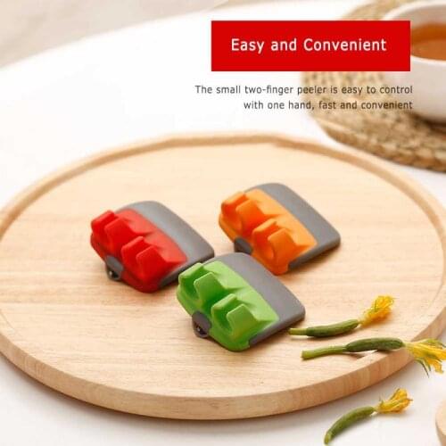 2020 New Two-finger Planer Anti-shaving Mini Peeled Fruit Peeler Pomegranate Lemons Orange Citrus Opener Peeler Kitchen Tool