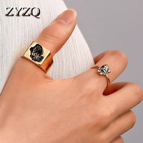 ZYZQ New 2pcs Creative Retro Heart Couple Ring Set Exaggeration Punk Hip Hop Ring For Women Men Personality Jewelry 2021