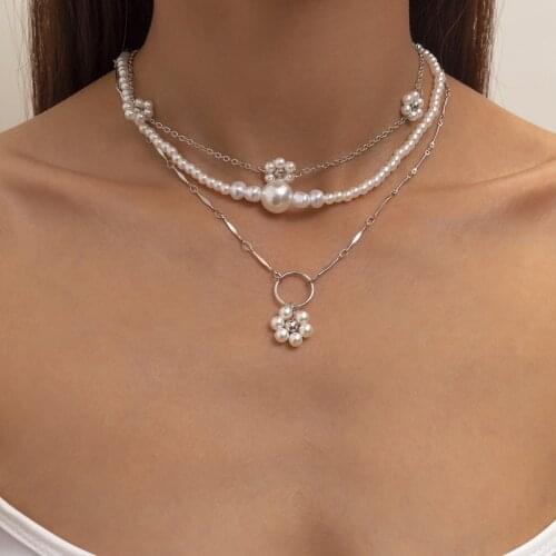 Women Necklace Trend Multi Layer Pearl Flowers Chains Pendant Simplicity Woman Jewlry Accessories Punk Chain Womens Necklaces
