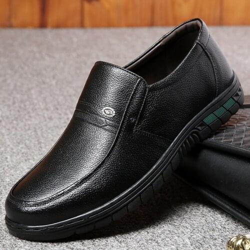 Patent Leather Men Shoes Luxury Brand 2020 Italian Casual Slip on Formal Loafers Men Moccasins Italian Black Male Driving Shoes