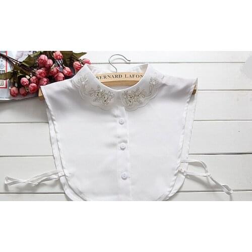 European fashion fake collar decorative collar wild Women Lace Hook Flower Vintage Fake Shirt Collar Necklace Choker Collar