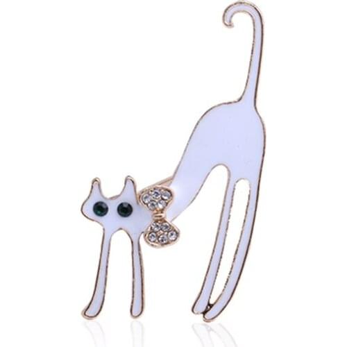 1pcs Fashion Lovely Pride Cat Brooch Rhinestone Brooches Pin Black/White Animal Brooch for Women And Men Jewelry Accessories