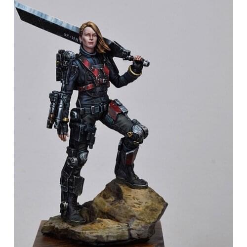 Unassambled 1/24 ancient woman stand Resin figure miniature model kits Unpainted