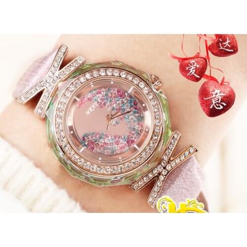 Fashion Watch Pink Crystal Quicksand Watch Womens Fashion Trend Rhinestone Korean Atmosphere Personality Leisure Belt Womens W