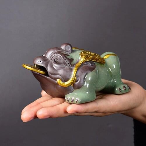 Chinese Tea Pet Creative Decorations for Home Yixing Purple Clay Toad Statue Tea Ceremony Accessories Crafts Figurine Boutique