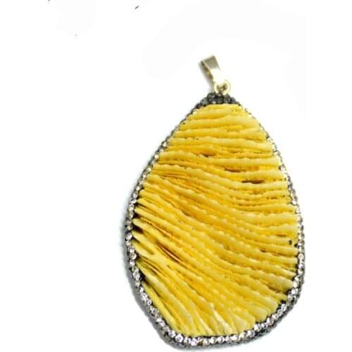 Natural Coral Crystal Pendant Coral Pendant Natural Crystal Jewelry Accessories