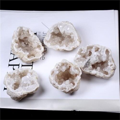 White Agate Geode Crystals Healing Stones Natural Quartz For Feng Shui