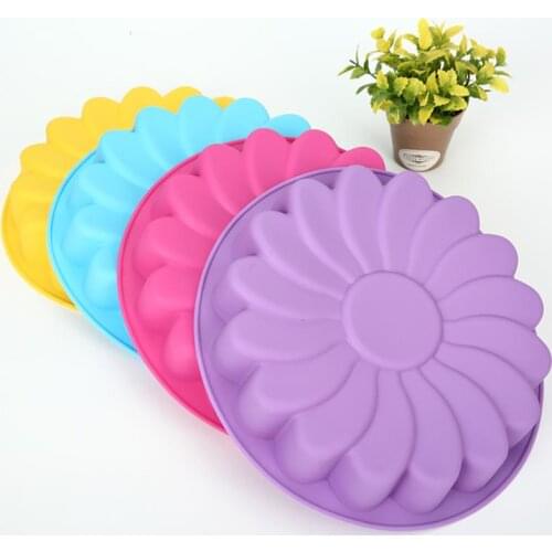 1pc Sunflower Silicone Cake Mold Non-stick Bread Mold Kitchen Mousse Mold Cake Tray Mould Non-stick Baking Tools Random Color