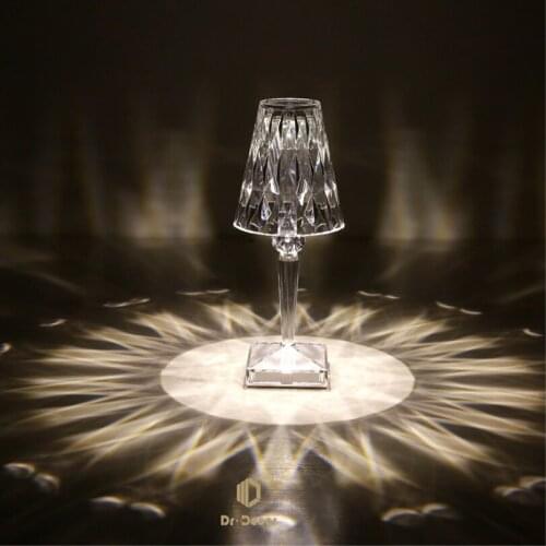 Nordic Induction Led Table Lamp Luxury Bedroom Living Dining Room Usb Touch Led Desk Light Interior Decoration Lighting Luster