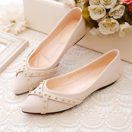 Flat heel shoes women 2020 spring new pointed shallow mouth peas shoes Korean style trendy shoes single shoes wild