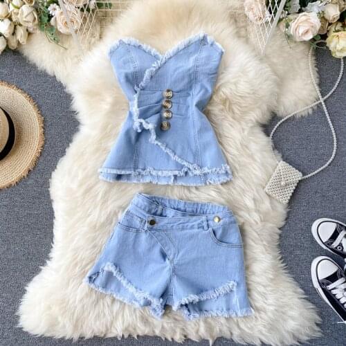 Women Denim Two Piece Set Sexy V-neck Buttons Decord Tassel Straopless Tops + Double Pockets Shorts 2021 New Lady 2pcs Set Suit