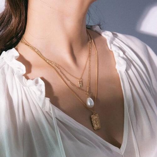 Hot Layered Chain Rose Square Pearl Necklace for Women Gold Color Mini Lock Pendant Necklace 2019 Trendy Jewelry Gifts Female