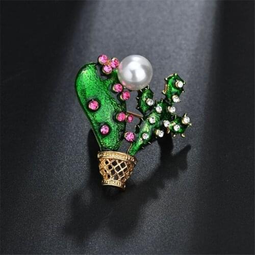 Green Enamel Cactus Brooch Kids Lady Crystal Plant Corsage Suit Scarf Dress Decoration Gold-color Jewelry Fruit Pins Male Bijoux
