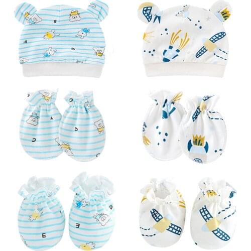 3 pcs Newborn Boy Girl Accessories Cotton Baby Gift Set - Hat Booties and Mittens