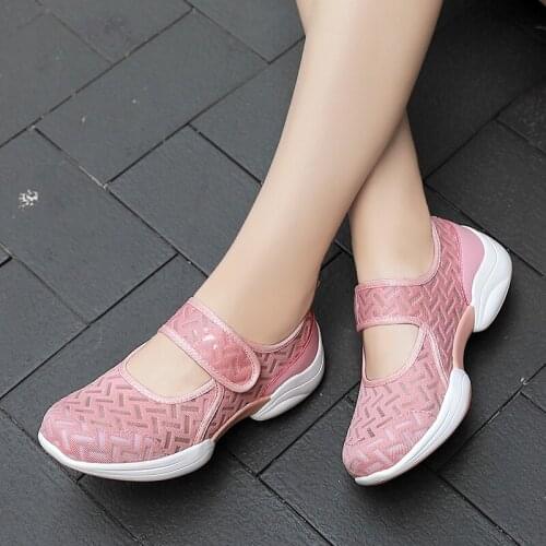 Summer Women Flat Shoes Lightweight Platform Shoes Woman Breathable Mesh Casual Sneakers Women Ladies Boat Shoes Zapatos Mujer