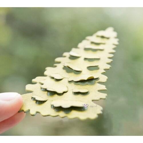Mmao Crafts Metal Steel Cutting Dies New Christmas tree decoration Stencil For DIY Scrapbooking Paper/photo Cards Embossing Dies