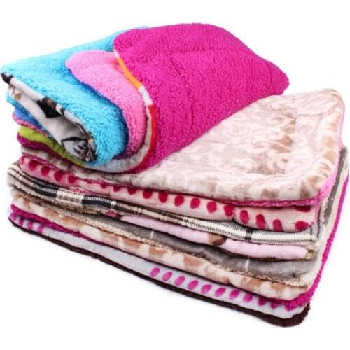 Soft Flannel Dog Blanket Thickened Pet Fleece Pad Keep Warm Puppy Sleeping Bed Mat Winter Home Cat Sofa Cushion Pets Mattress