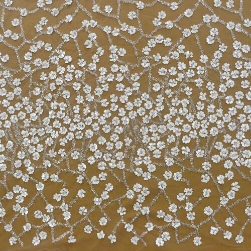 2021 High Quality Fashion Ivory lace Flower Beaded Seqins for Wedding Dress HY1577