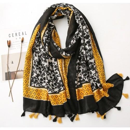 2020 New Winter Cotton Vintage Flower Print Tassel Scarves And Shawls Long Soft Floral Scarf Wrap Hijab 3 Color Free Shipping