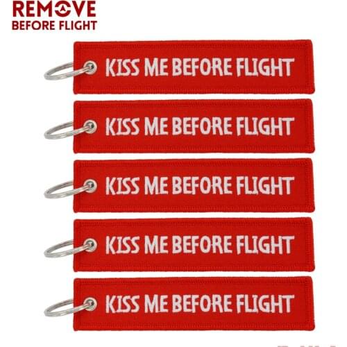 5 PCS/LOT Kiss Me Before Flight Keychain Embroidery Anahtarlik Label Red Key Ring Key Chain for Aviation Gifts Car Keychains