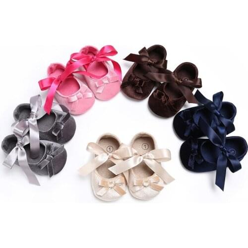 Spring and Autumn Baby Girls Velvet Dance Baby Shoes First Walkers For Newborn Children Shoes