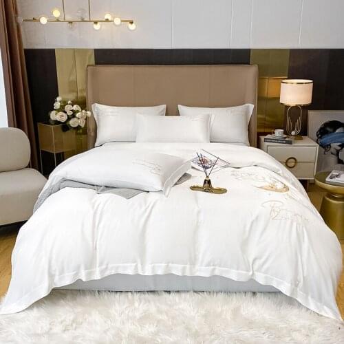 Luxury White Dream Fawn Embroidery Satin Bedding Set Duvet Cover Set Bed Linen Pillowcases Home Textile King Queen Size 4PCS