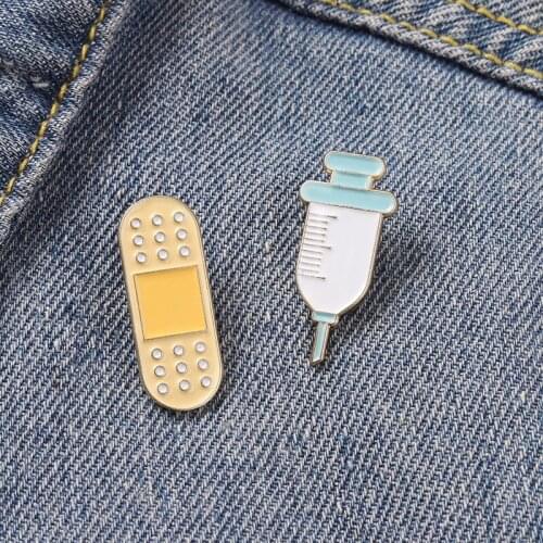 Lovely Bandage Syringe Enamel Pins Medical Brooches Nurse Doctor Metal Badges Shirt Lapel Bag Jewelry Gift for Kids Friends