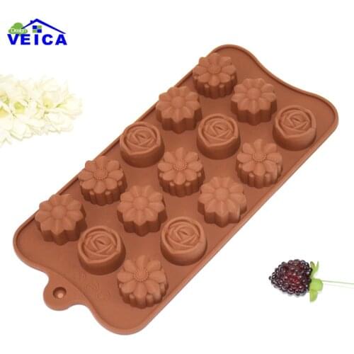 1pcs 3 Different flow Silicone Cake Mold Chocolate Fondant Jelly Cookie Muffin Ice Tray Mould Flexible Moulds Cupcake Bake Tools