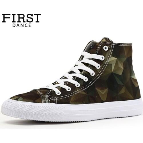 2019 Luxury Brand Men High Top Shoes Unisex Flats Outdoor Walking Men Casual Shoes Lace-up Female Leisure Canvas Shoes Lace-up