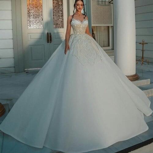 Arabic Crystal Ball Gown Wedding Dresses Lace Sequins Beads Vestidos De Novia 2021 Customize V Neck Country Bridal Dress