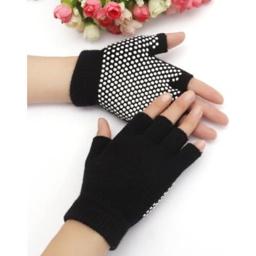 2020 new fashion Yoga Gloves Fitness Lady Non-slip Professional Glove Sports Exercise Training Half Fingers Woman Cotton Mittens