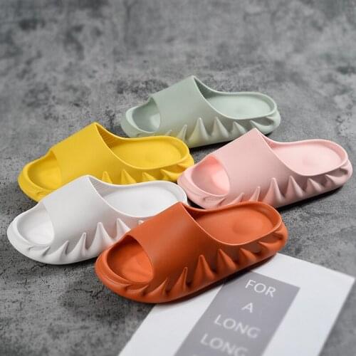 Summer Home Women Heel Slippers 4cm Thick Bottom Serrated Non Slip Bathroom Ladies Slides Indoor Couples Platform Slippers