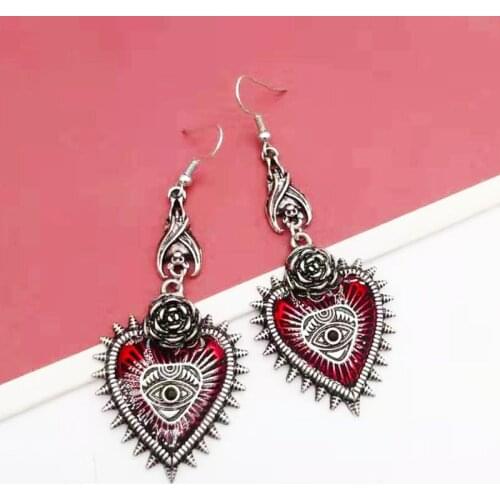 634D Vintage Lolita Gothic Evil Eye Red Heart Earrings for Women Halloween Cosplay