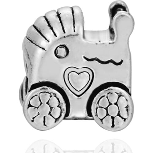 Fit Woemns DIY Bracelets Cartoo Car Design Charm Beads perles pour la fabrication de bijoux Pretty Wholesale Gift Funny Beads