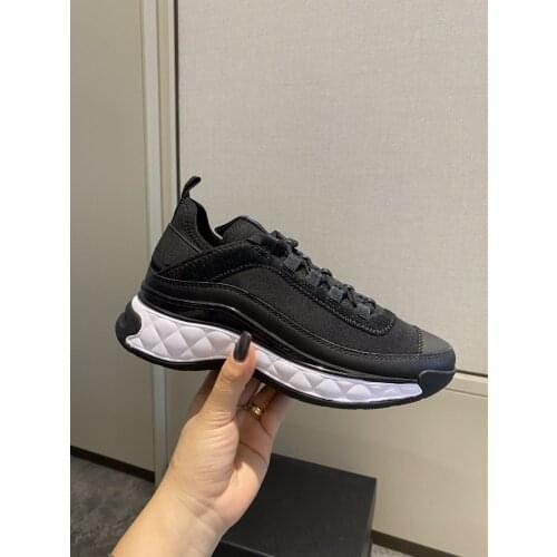 2021 new European station casual running womens shoes panel color thick bottom comfortable tie up mens shoes