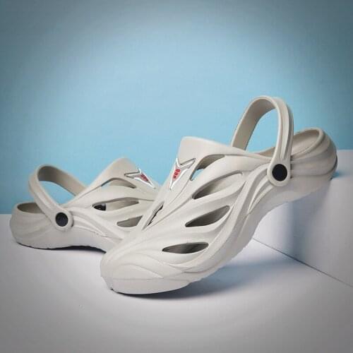 Breathable Mens Water Shoes Summer Beach Sandals Man Flat Comfortable Outdoor Slippers Male Swimming Footwear Sneaker Size 40-45