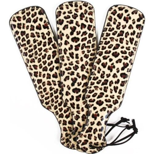 Adult Games Slave Whip BDSM Bondage Sex Toys for Woman Cockring Flogger Paddle Bdsm Spanking Bondage Restraints Whips