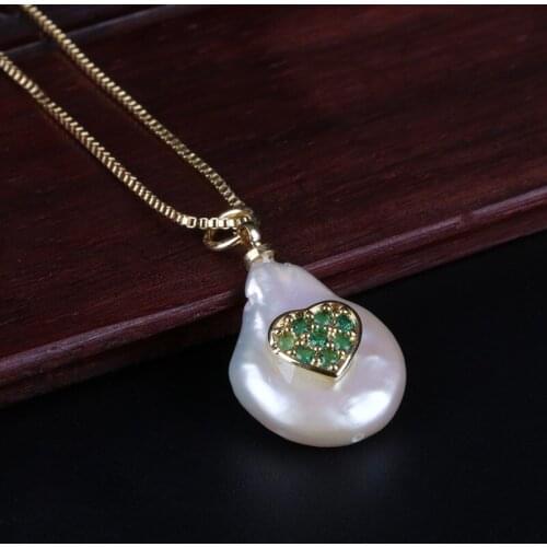 Micro paved retro green cz tiny heart charm freshwater pearl bead thin gold chain chic pendant choker necklace for women daily